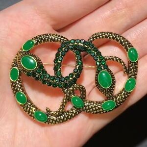 Serpenti Green Elegant Gold Brooch